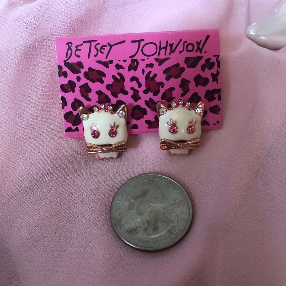 NWT Betsey Johnson Kitty Cat wearing Tiara Earrings - Picture 6 of 8